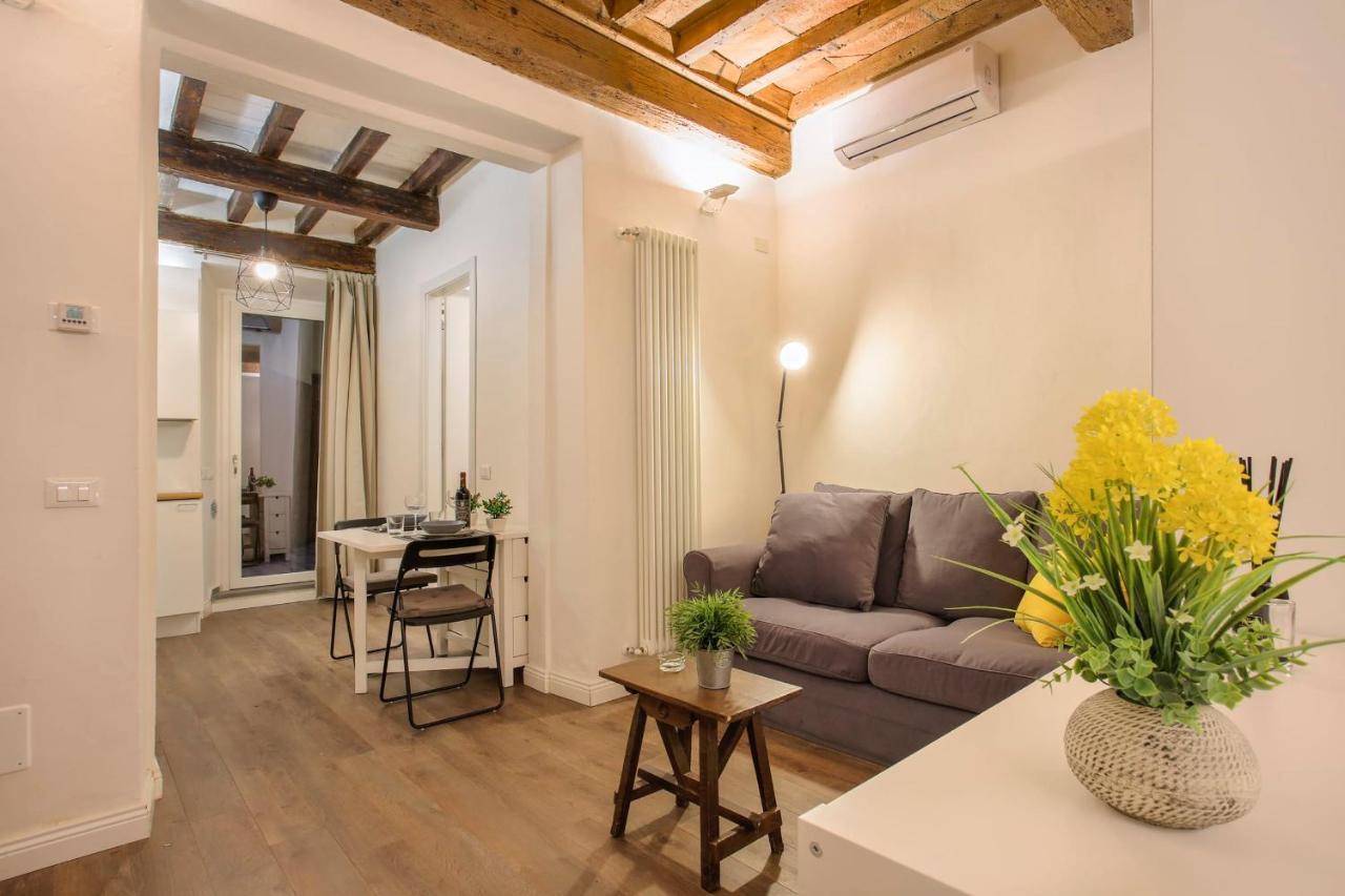 Oltrarno In Apartment Florenz